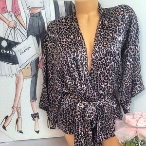 1976 VICTORIA'S SECRET   Leopard Print Satin Kimono Robe XS  NWT